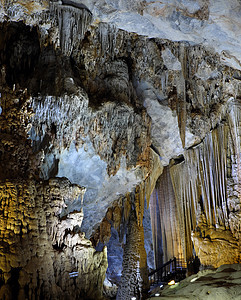 天堂洞穴 Quang Binh 越南旅行 遗产编队石头旅游石窟楼梯场景石灰石地质学国家石笋图片