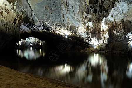 奉河 Ke Bang洞穴 世界遗产 越南旅游世界游客印象科邦国家地质学石笋石窟钟乳石图片