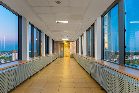 建筑走廊的窗户和窗子图片