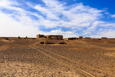 撒哈拉沙漠中的柏柏房图片