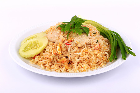 泰国曼谷泰式炒米饭和猪肉 泰国曼谷大豆美味美食炒锅油炸洋葱火腿黄瓜餐厅胡椒图片