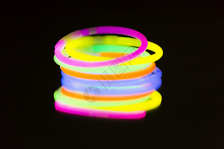 彩灯 荧光 neo技术玩具展示圆圈紫色辉光俱乐部艺术酒吧紫外线图片