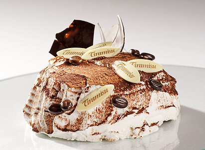 蒂拉米苏糖果奶油状甜点奶油咖啡装饰巧克力美食蛋糕图片