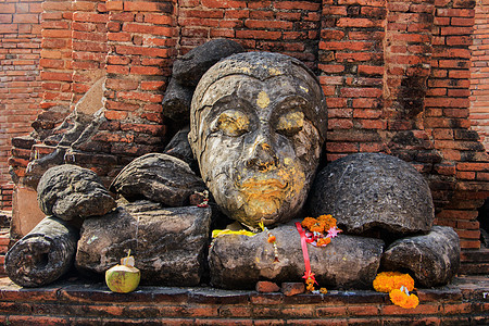 寺庙佛祖会长 泰国Ayutthaya古代西亚文明佛陀上帝雕像艺术智慧宗教宝塔祷告雕塑佛教徒图片