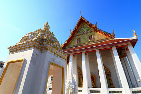 Intharam泰国曼谷的老乌波萨塔教堂旅行蓝色佛教徒金子雕像寺庙国王建筑学佛塔建筑图片