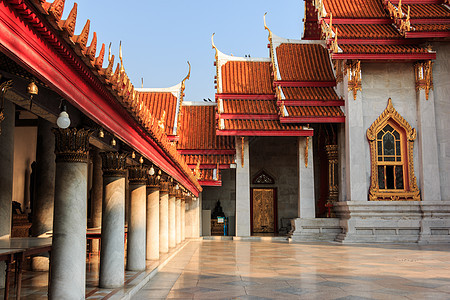 Marble寺庙 泰国曼谷码头旅游宗教艺术建筑学游客大理石建筑假期地标文化图片