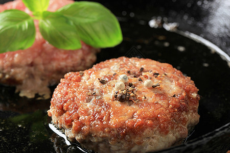 Pan 煎饼面条黑色香料平底锅食物烹饪牛肉煎锅炊具食材猪肉图片