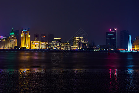 中国 美丽的上海 晚上包起来外滩长廊场景天际旅游城市街道商业中心地标图片