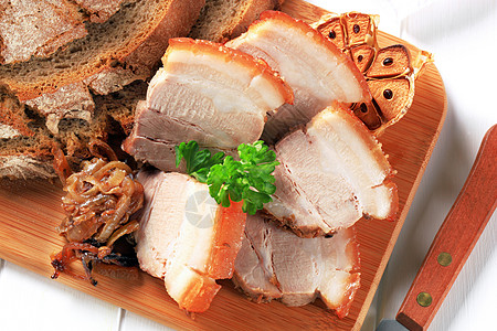 烤猪肚子小吃育肥午餐库存食物食品面包酒吧砧板猪肉图片
