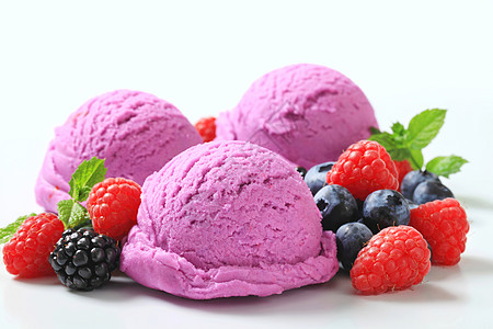 贝里水果冰淇淋冷冻美食覆盆子冰冻味道勺子酸奶食物果子紫色图片