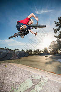 BBX 自行车板顶端都市极限男性运动小轮车青少年自行车风光跳跃图片