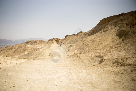以色列的石头沙漠旅行游客旅游远足假期图片
