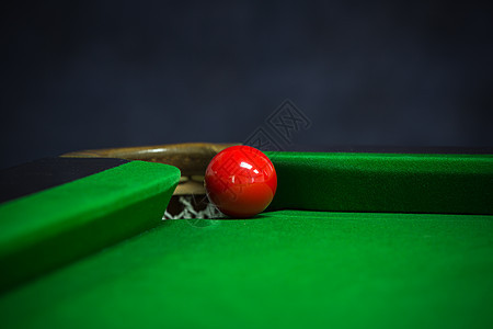 Snooker 球系列娱乐竞赛绿色运动闲暇三角形台球棕色桌子红色图片