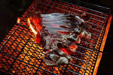 烤炉牛肉烧伤火焰牛扒煤炭食物牛肉猪肉木炭炙烤烹饪图片