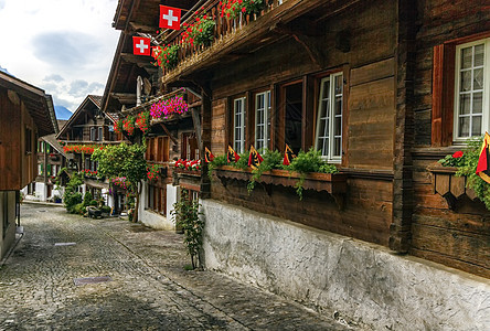 瑞士伯尔尼州Brienz村村庄高山房子小木屋高地木头花园乡村街道图片