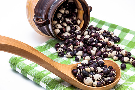 黑豆和白豆陶瓷团体蔬菜粮食营养制品作品豆类种子勺子图片