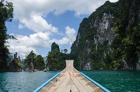 苏拉省Khao Sok国家公园大坝岛水爬坡巡航闲暇运输森林公园热带旅游木头港口图片