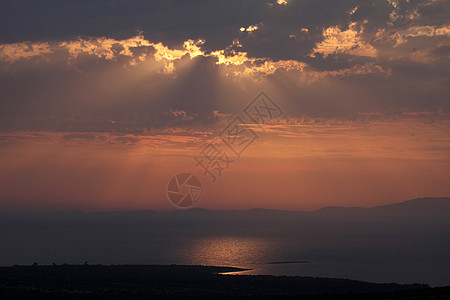 日落 亚得里亚海支撑海滩天气黄色海洋天空海岸海景太阳水景图片