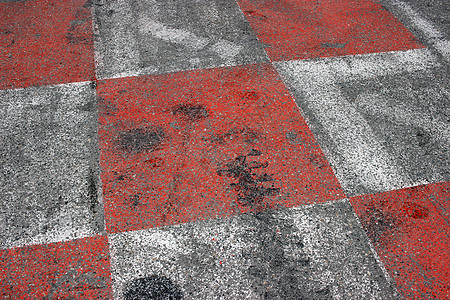 摩纳哥的红色和白色汽车赛车场安全司机分数赛道沥青大奖赛发动机公式抑制速度图片