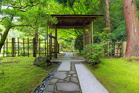 日本花园盖盖的门图片