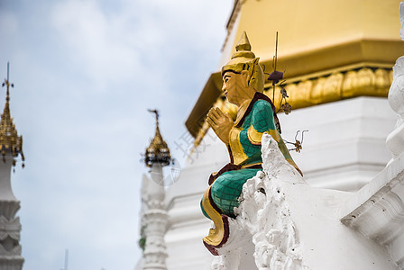 在缅甸仰光的西维达贡阿比亚雕像图片