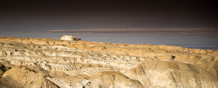以色列的石头沙漠旅游假期远足游客旅行图片