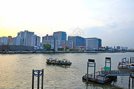 Chao Phraya河 泰国曼谷城市游客传统运输驳船情调吸引力市中心景观首都图片