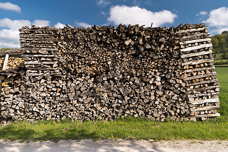 木堆堆旅行木头公园木材远足材料林业森林旅游图片