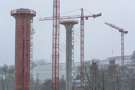 在Bestwig NRW的桥梁建筑工地车辆工具造业脚手架降雪运输施工模板起重机交通图片