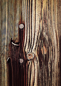 旧木板上生锈的钉子桌子指甲木材风化木头地面乡村棕色材料图片