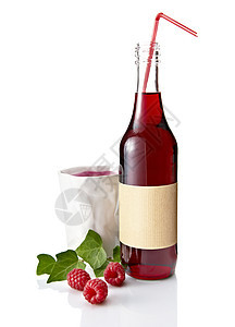 一瓶草莓果汁背景图片