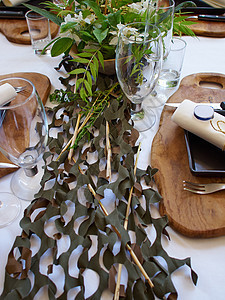 美丽的喜悦桌布局盘子接待餐具桌布美食庆典玻璃风格餐巾派对图片