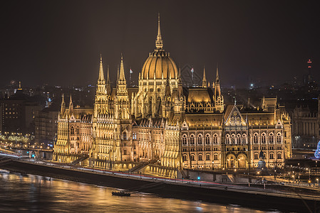 夜间匈牙利议会大厦匈牙利议会大楼建筑学首都历史旅行远景景观银行天空建筑沙丘图片