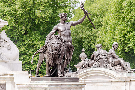 伦敦白金汉宫维多利亚纪念馆雕塑艺术天空雕像金子历史建筑纪念碑英语喷泉图片