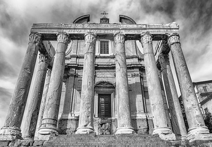 意大利罗马Antoninus和Faustina圣殿的废墟节拍纪念碑旅行古董文化建筑柱子寺庙艺术历史图片
