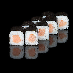 寿司卷和鲑鱼美食反射芝麻饮食橙子黄瓜文化筷子海藻食物图片