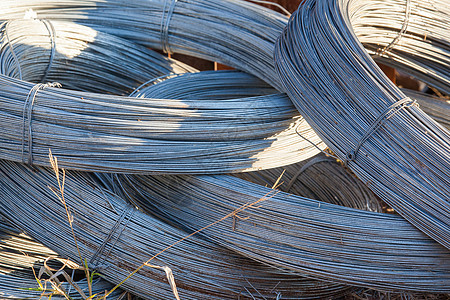 钢铁卷灰色圆圈金属灵活性工业曲线电缆线圈材料镀锌图片