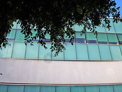 现代建筑 有玻璃窗面反射金融奢华办公室景观摩天大楼商业入口市中心街道图片