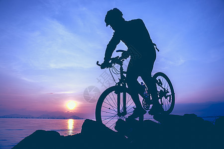 健康的生活方式 骑自行车的人在 se 骑自行车的剪影男性插图蓝色海滩山地幸福运动员太阳成人娱乐图片