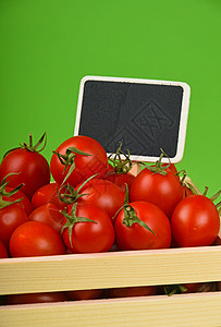 红西红番茄盒装箱 价格标志高于绿色黑色活力农业黑板蔬菜盒子收成黄麻季节食物图片