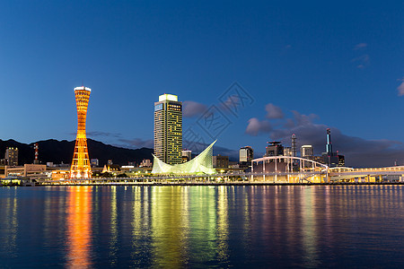 夜里神户市场景港口风景摩天大楼天际城市建筑学观光旅行建筑图片
