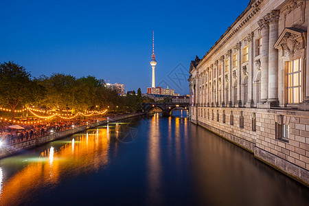 柏林河斯普里 电视塔 博德博物馆一楼吸引力城市天空预兆绞线旅行狂欢石头建筑首都图片