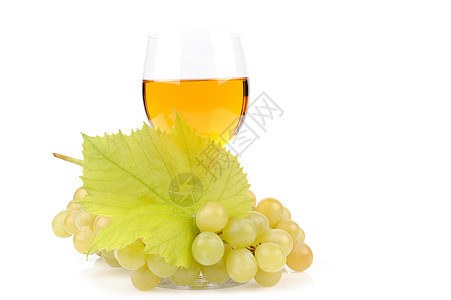 葡萄枝和葡萄杯藤蔓玻璃桌子酿酒静物宏观叶子水果酒精栽培图片