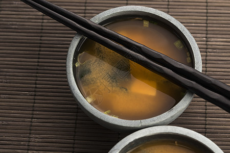 日本面汤食物海藻蔬菜洋葱美食盘子饮食竹子杯子烹饪图片