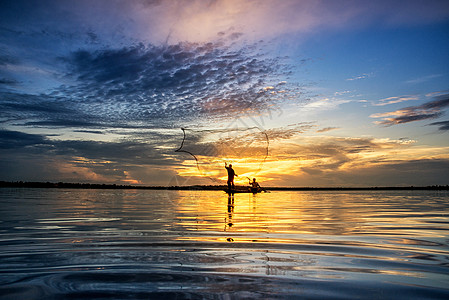 泰国农民波纹传统日落反射工具渔夫钓鱼旅行热带图片