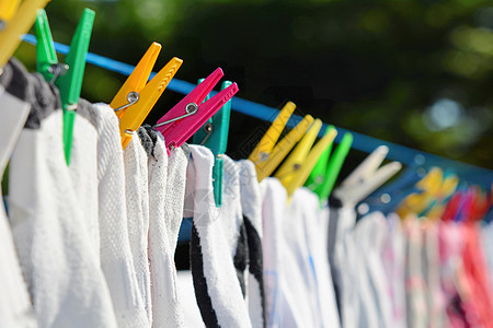 烘干衣服棉布塑料袜子衣夹洗衣夹子衣绳别针白色绳索图片