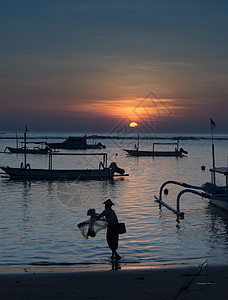 巴厘岛人造织网捕鱼图片