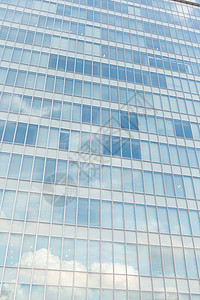 现代办公楼的玻璃窗图片
