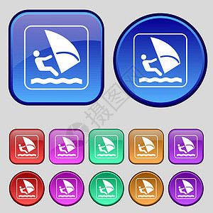 风帆冲浪图标标志 一套十二个复古按钮为您的设计 韦克托图片