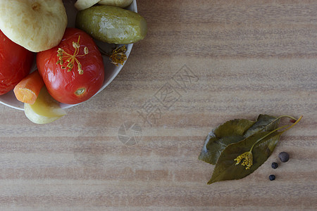 泡菜蔬菜酱洋葱生产黄瓜美味食物胡椒营养盘子小吃香料图片
